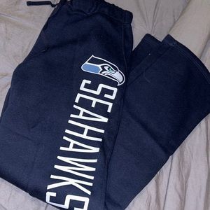 VS PINK SEAHAWKS SWEATS